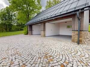 Rodinny-dum-RD01-garaz-Krizlice-Jestrabi-v-Podkrkonosi-08192026_175452-scaled